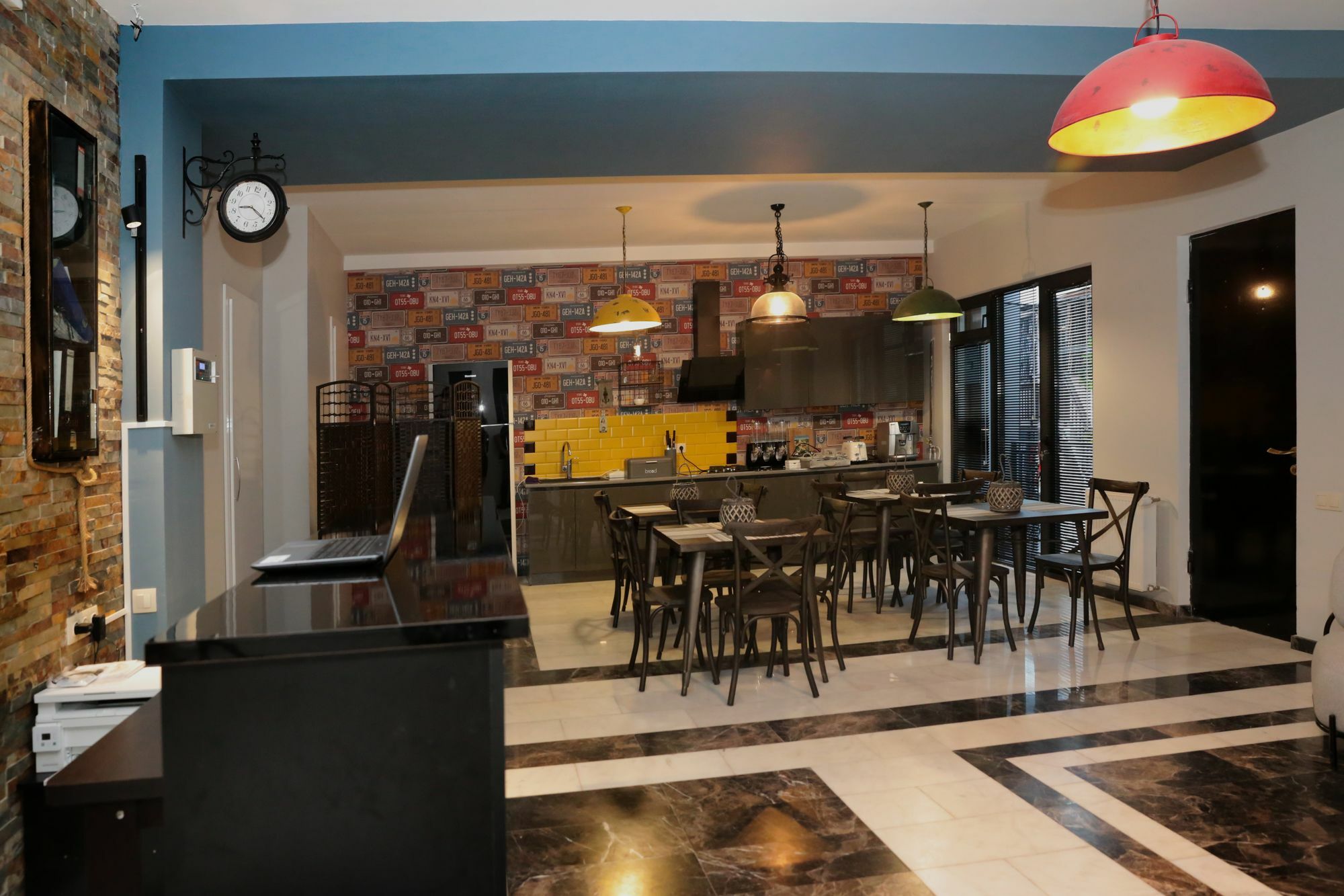 G-Old Town Hotell Tbilisi Exteriör bild