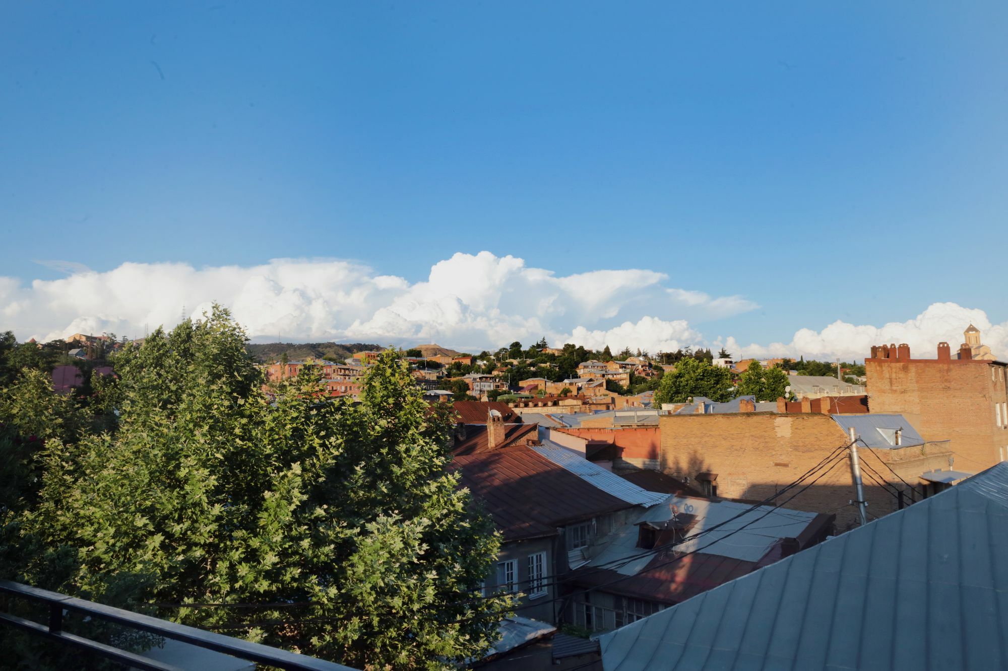 G-Old Town Hotell Tbilisi Exteriör bild